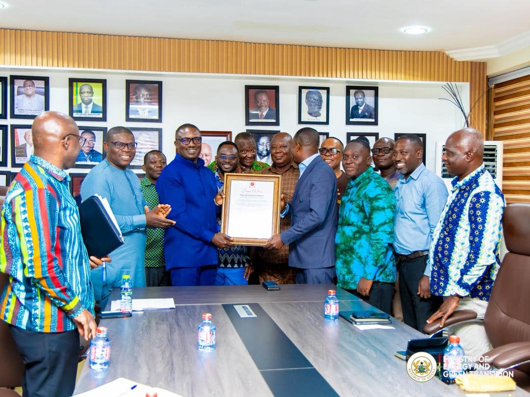 The Minister of Energy and Green Transition. Hon. John Jinapor, has held a meeting with the leadership of the Ghana Electrical Contractors Association (GECA) to discuss challenges confronting the electrical contracting industry and explore collaborative solutions.  During the engagement, GECA proposed the introduction of a national policy that would require only certified electrical contractors to undertake construction-related electrical works. According to the Association, such a policy is essential to im